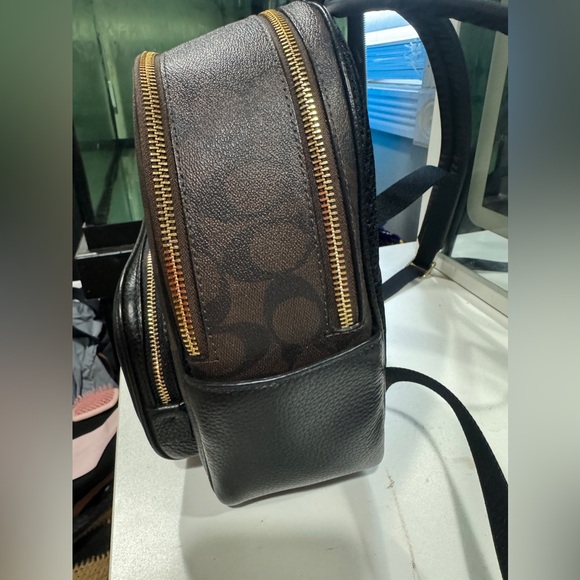 Coach Mini Court Backpack In Signature Canvas like new condition - Picture 2 of 9